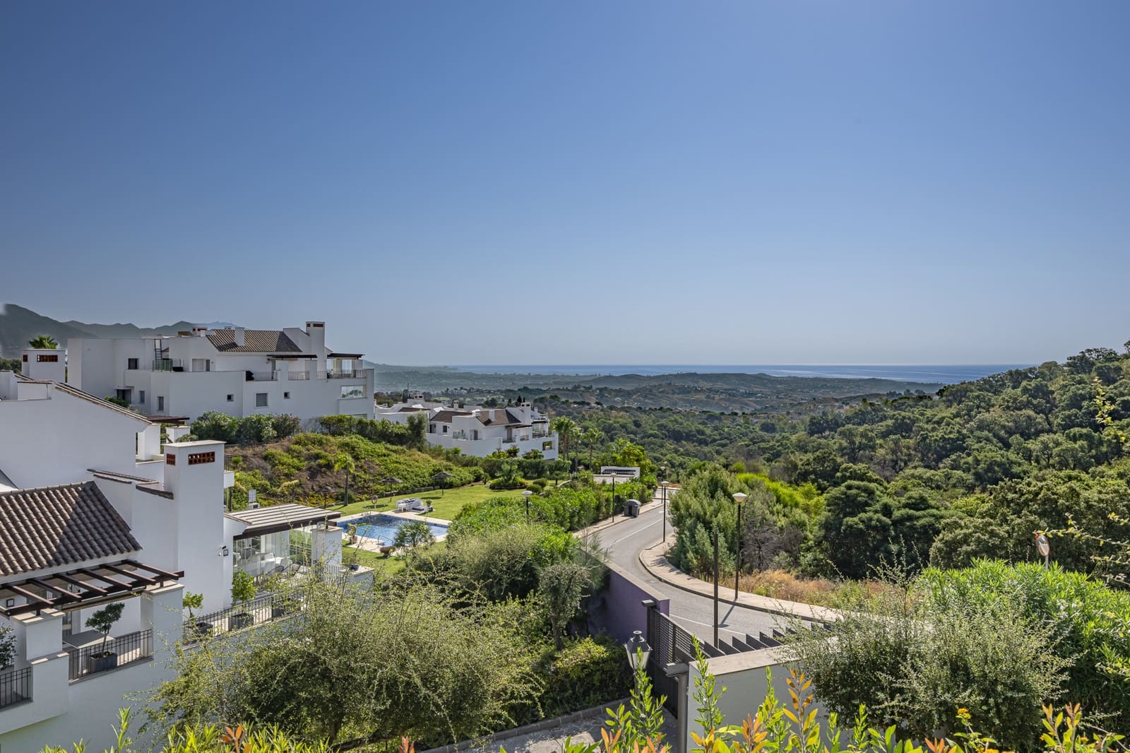 2 soveværelse Penthouse til salg i Marbella med swimmingpool garage - € 695.000 (Ref: 10184092)