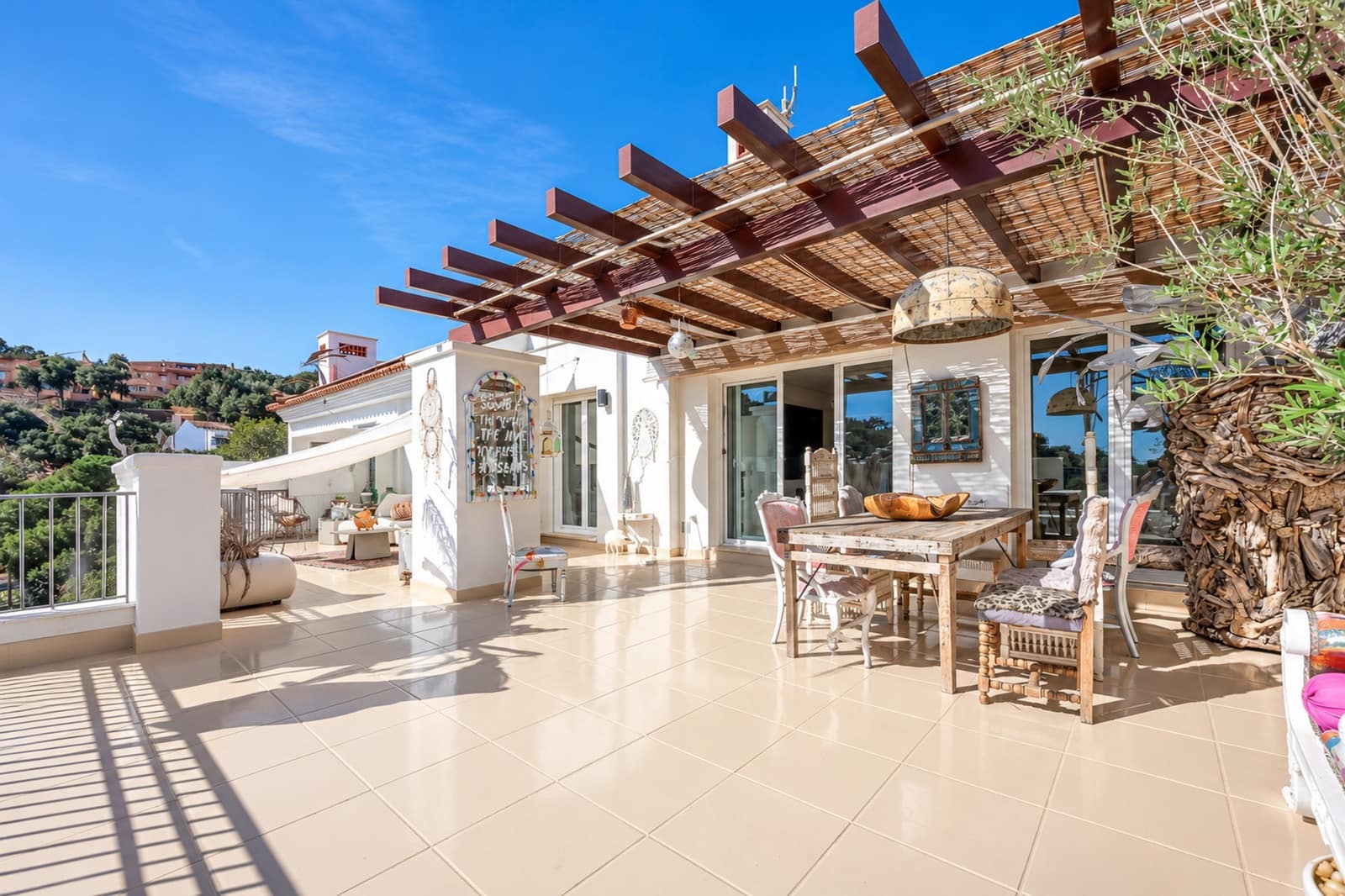 2 soveværelse Penthouse til salg i Marbella med swimmingpool garage - € 695.000 (Ref: 10184092)