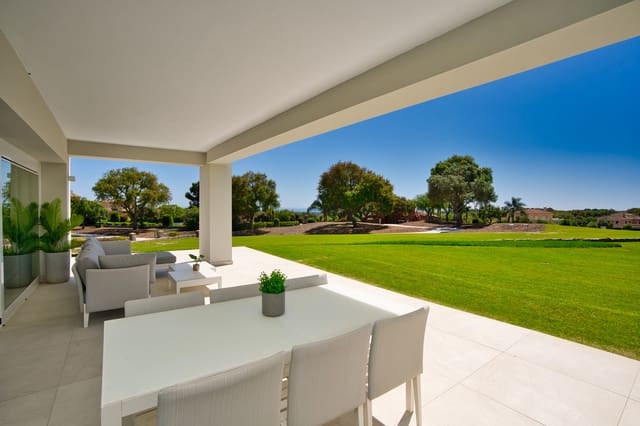 2 Zimmer Apartment zu verkaufen in Sotogrande, San Roque mit Pool Garage - 415.000 € (Ref: 8013716)