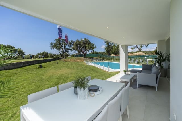 2 Zimmer Apartment zu verkaufen in Sotogrande, San Roque mit Pool Garage - 415.000 € (Ref: 8013716)