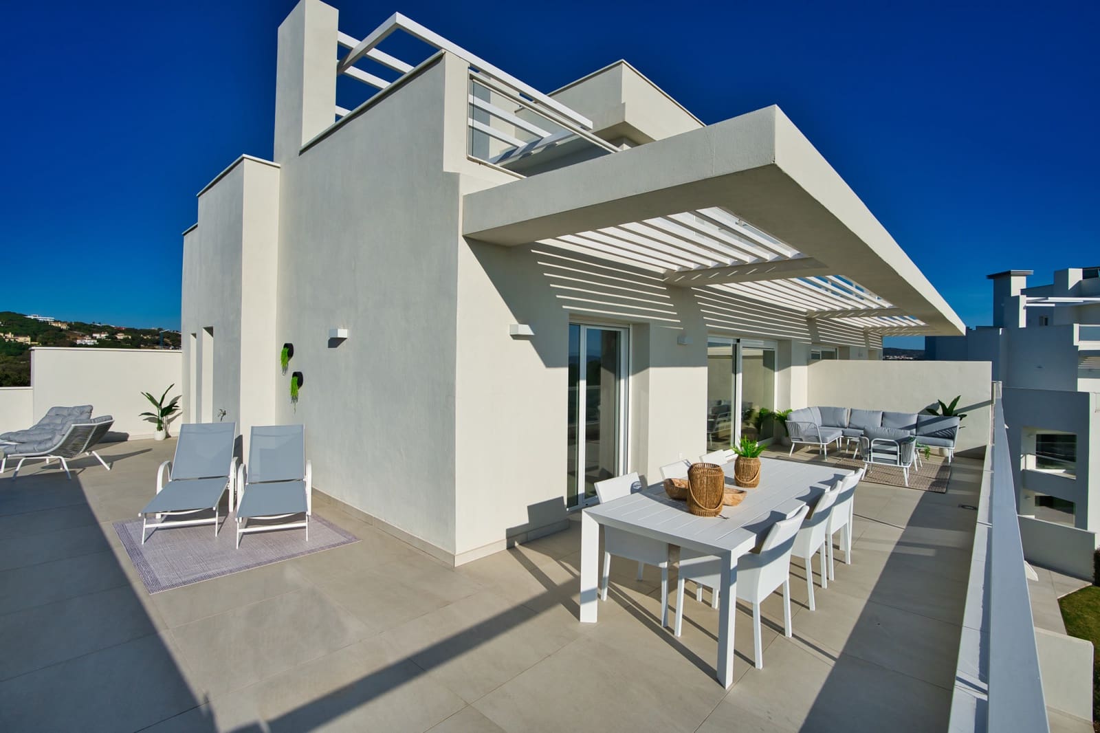 3 slaapkamer Penthouse te koop in Sotogrande met zwembad garage - € 650.000 (Ref: 8013719)
