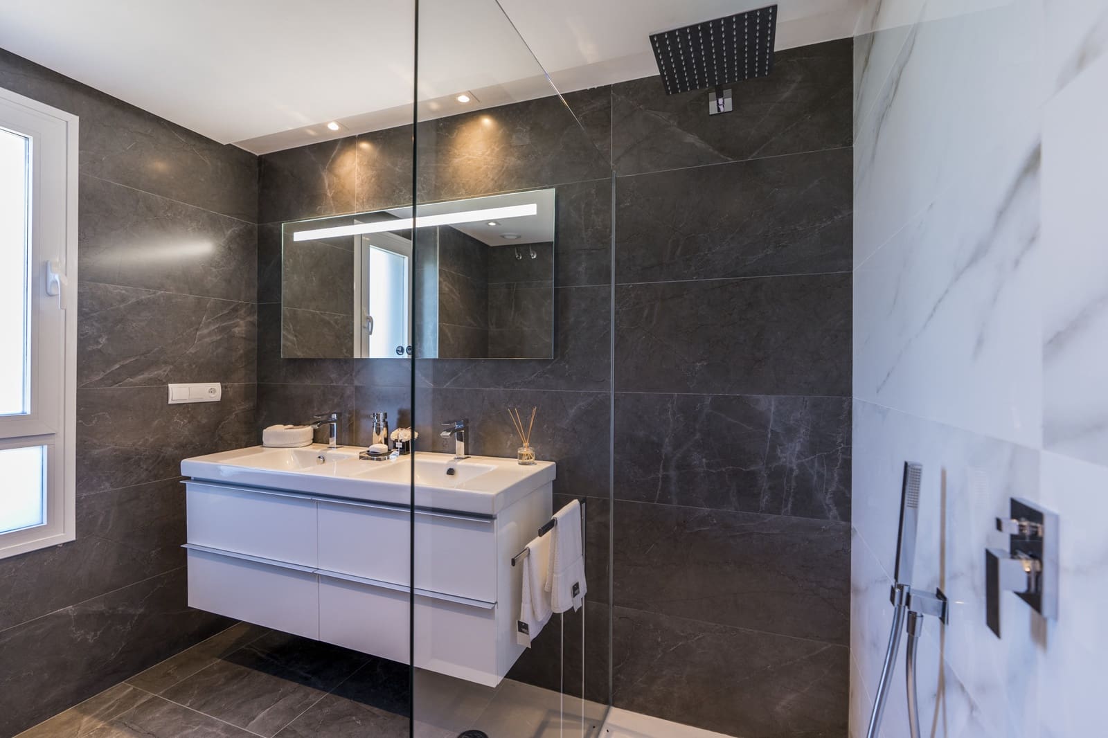 3 slaapkamer Penthouse te koop in Sotogrande met zwembad garage - € 650.000 (Ref: 8013719)