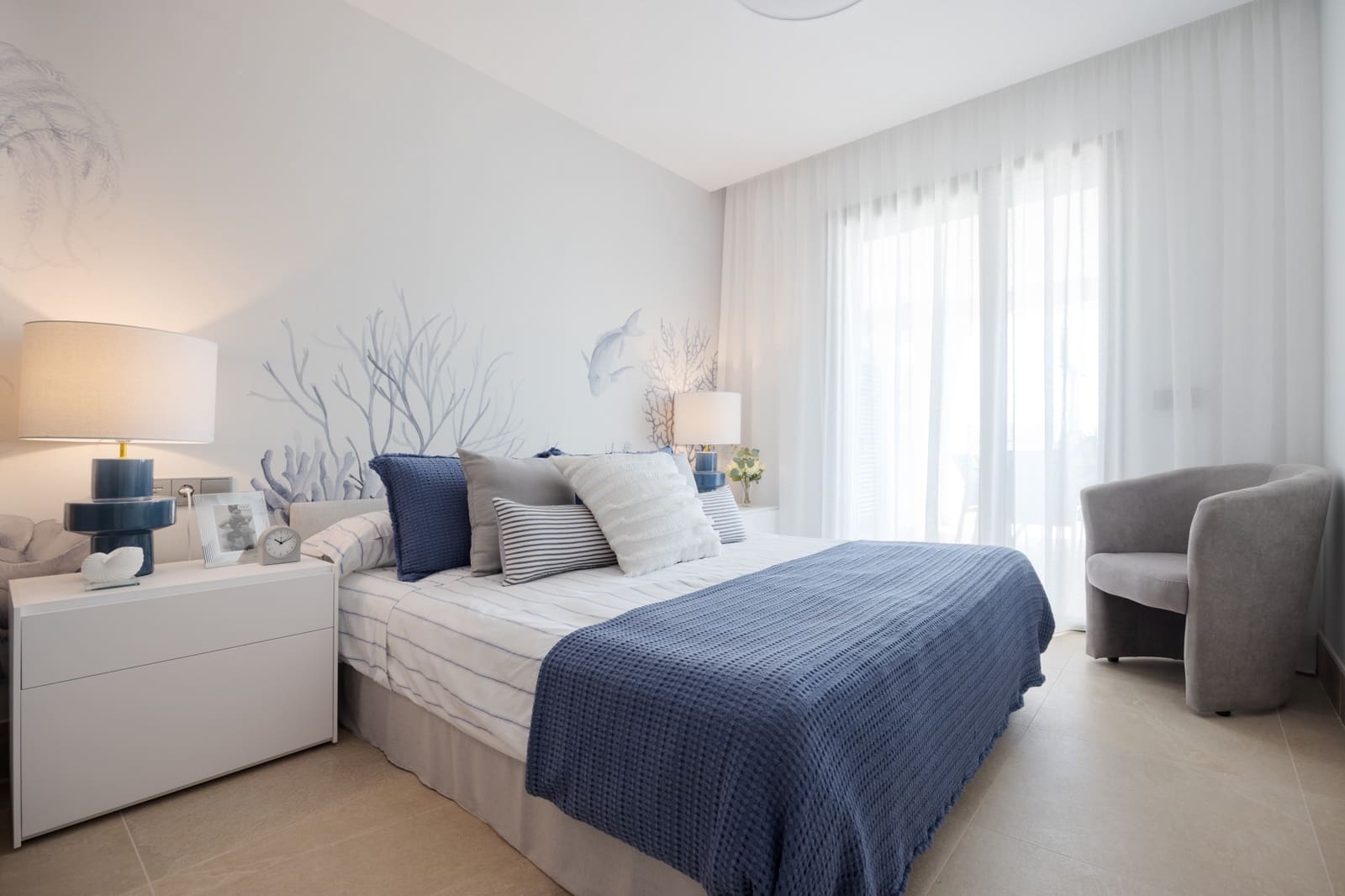 2 bedroom Apartment for sale in Estepona with pool garage - € 385,000 (Ref: 8023092)