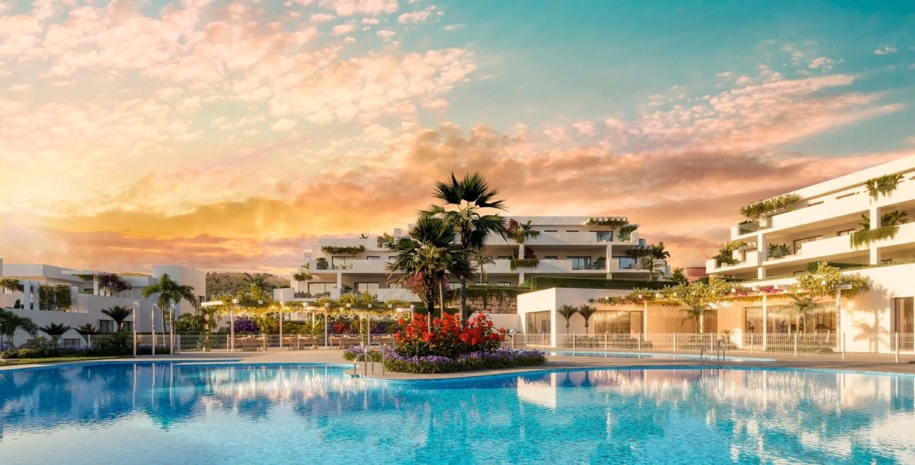 2 bedroom Apartment for sale in Estepona with pool garage - € 455,000 (Ref: 8553888)
