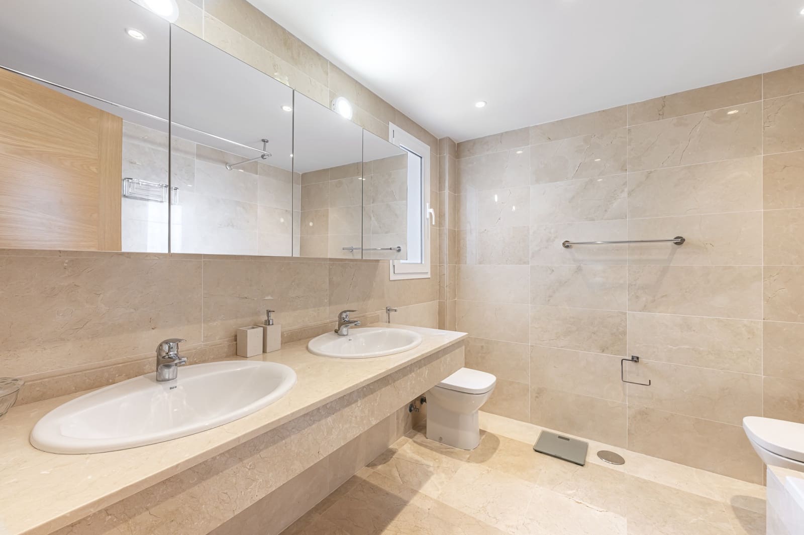 Apartamento de 3 habitaciones en Marbella en venta con piscina garaje - 459.000 € (Ref: 9265693)