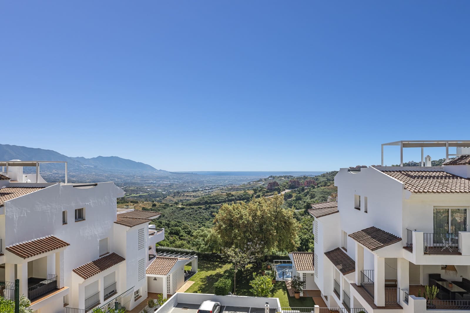 3 sypialnia Apartament na sprzedaż w Marbella z basenem garażem - 459 000 € (Ref: 9265693)