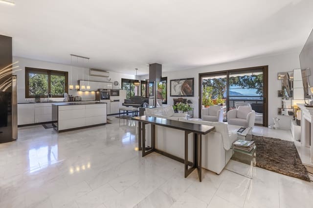 3 chambre Appartement à vendre à Marbella avec piscine garage - 549 000 € (Ref: 9346664)