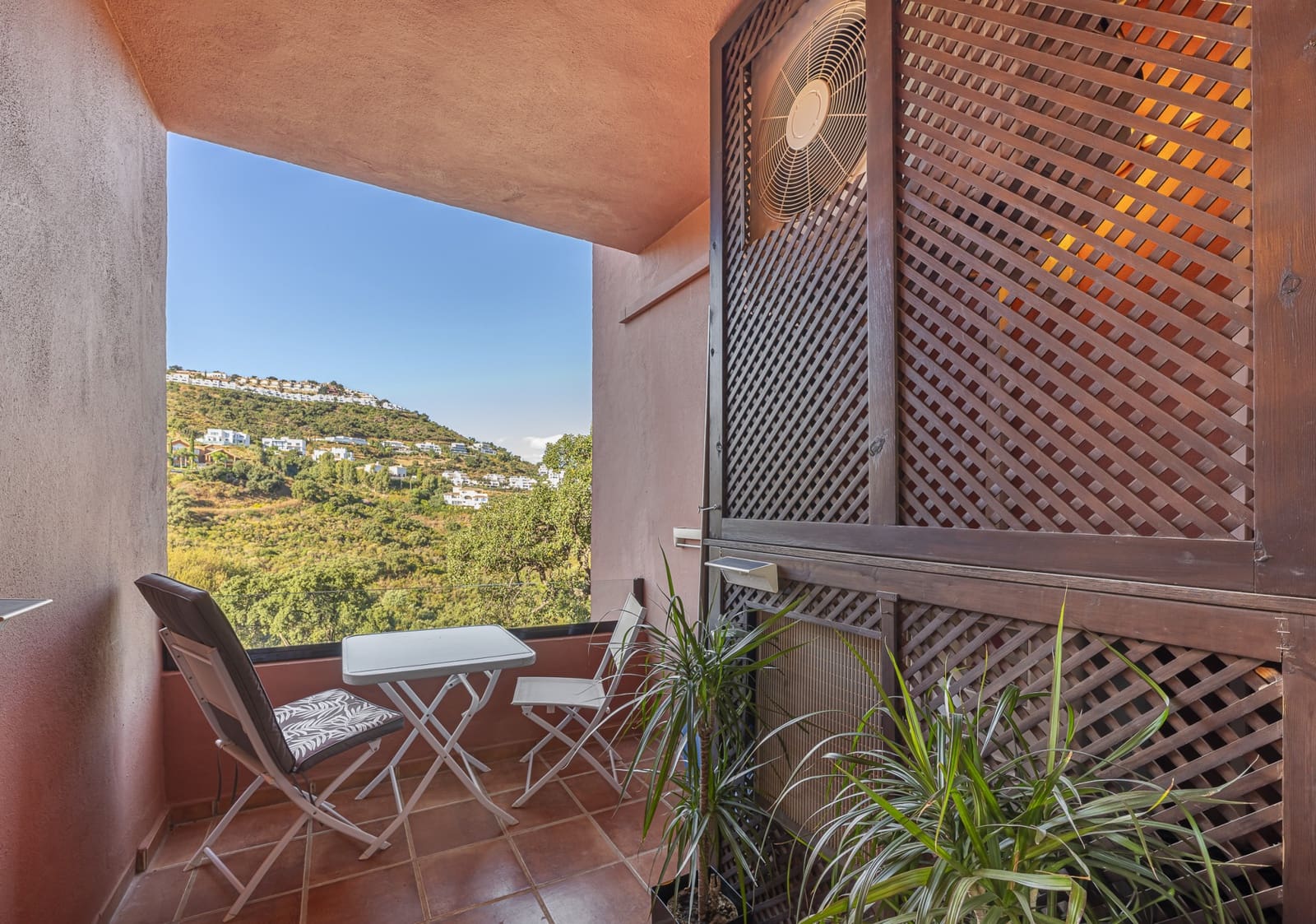 3 bedroom Apartment for sale in Marbella with pool garage - € 549,000 (Ref: 9346664)