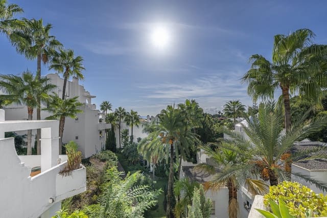 2 quarto Penthouse para venda em Marbella com piscina garagem - 309 000 € (Ref: 9371572)