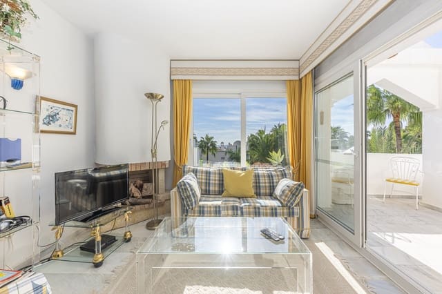 2 Zimmer Penthouse zu verkaufen in Marbella mit Pool Garage - 299.000 € (Ref: 9371572)