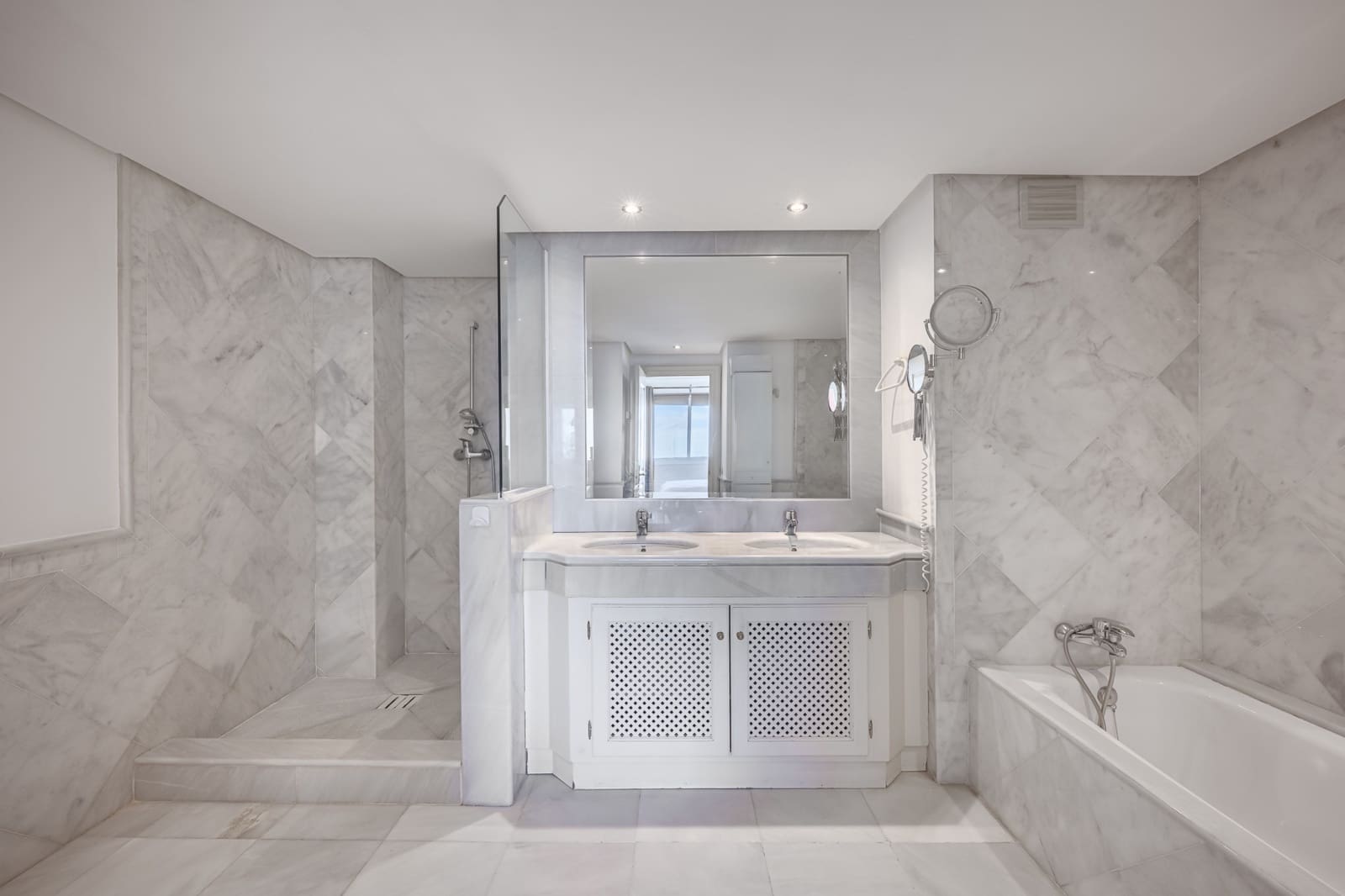 2 chambre Penthouse à vendre à Marbella avec piscine garage - 540 000 € (Ref: 9410385)