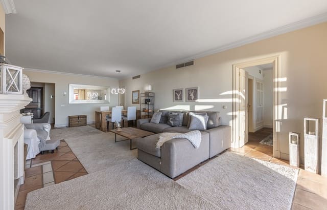 2 chambre Penthouse à vendre à Marbella avec piscine garage - 540 000 € (Ref: 9410385)