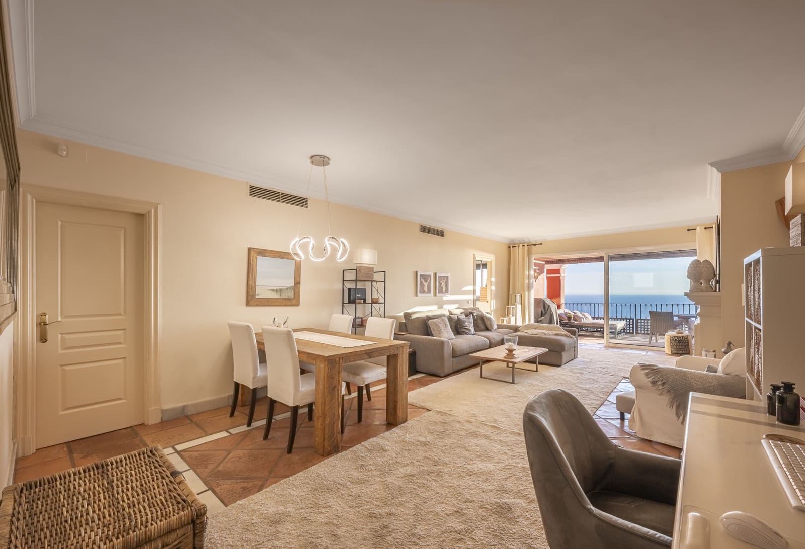 2 chambre Penthouse à vendre à Marbella avec piscine garage - 540 000 € (Ref: 9410385)