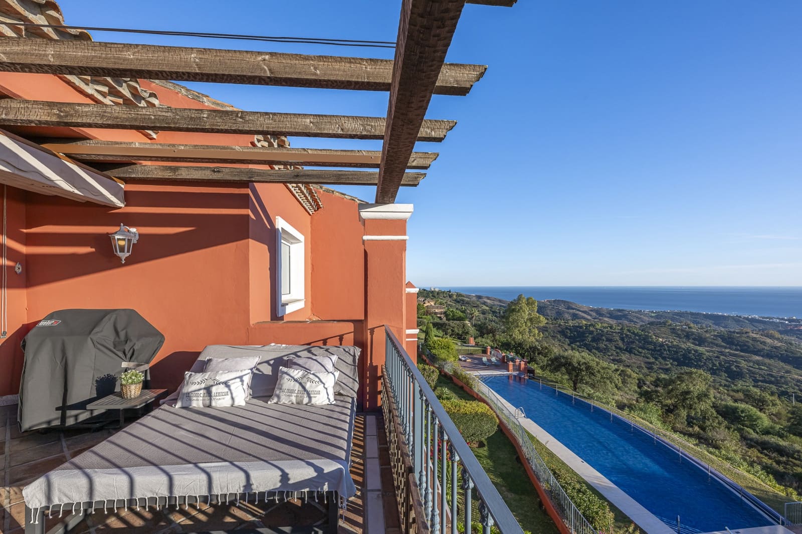 2 chambre Penthouse à vendre à Marbella avec piscine garage - 540 000 € (Ref: 9410385)