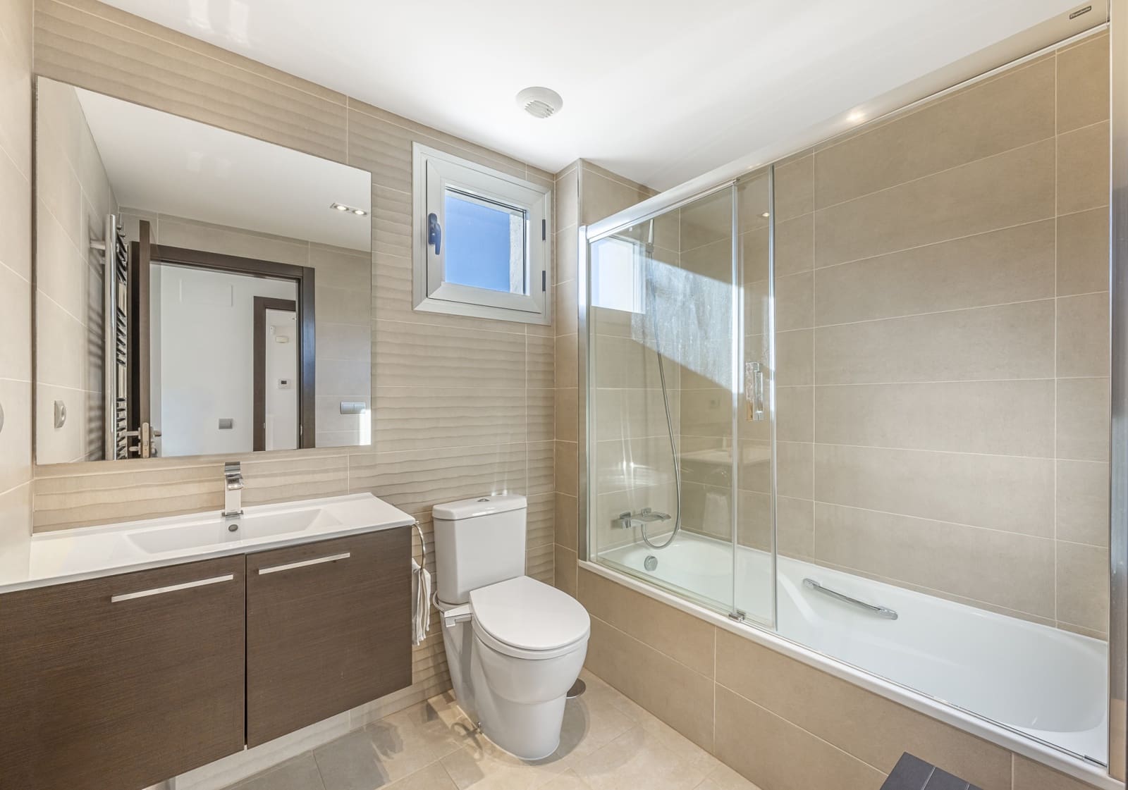 3 Zimmer Apartment zu verkaufen in Marbella mit Pool Garage - 425.000 € (Ref: 9443052)