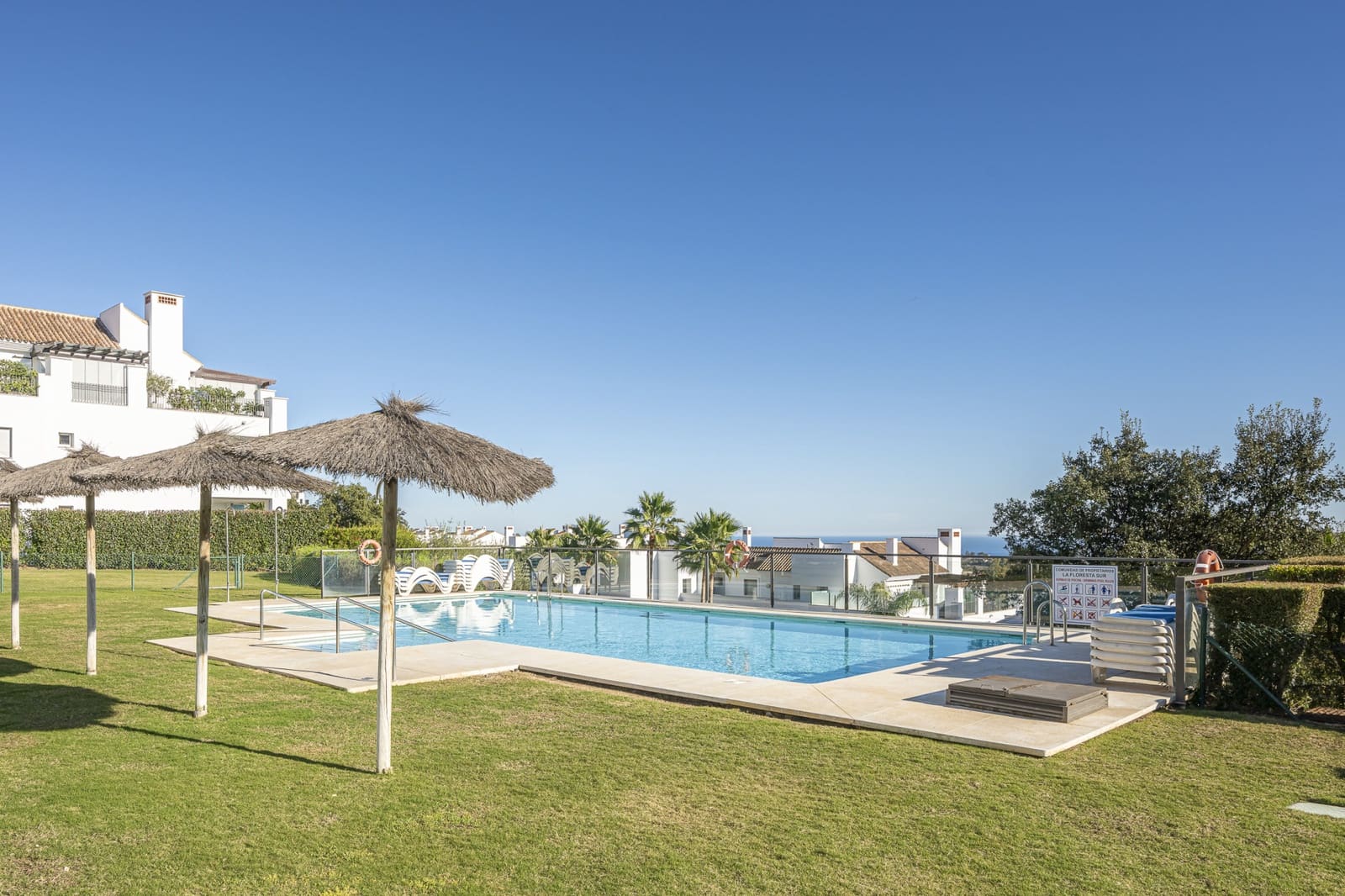 3 Zimmer Apartment zu verkaufen in Marbella mit Pool Garage - 425.000 € (Ref: 9443052)