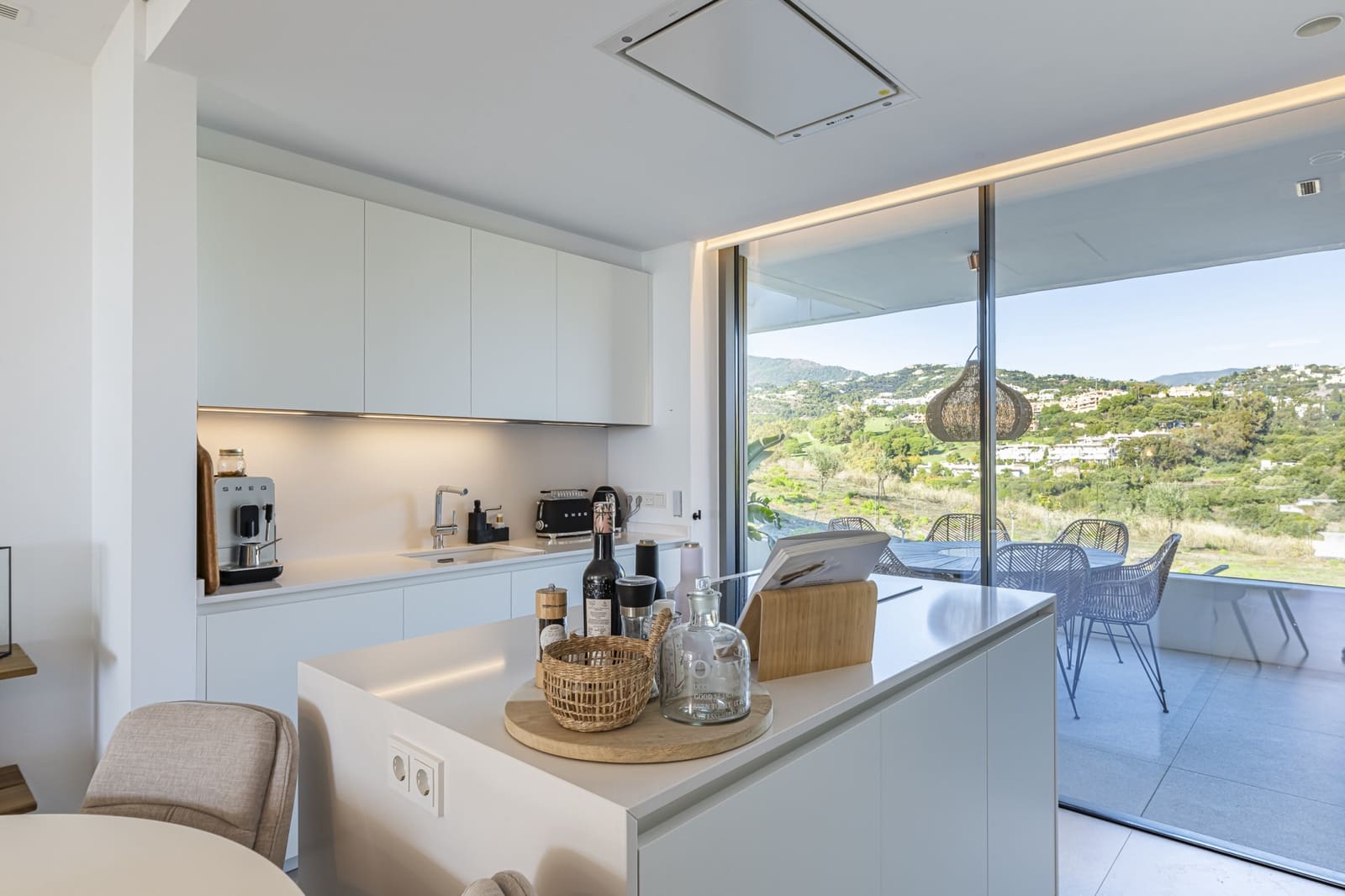 3 soverom Leilighet til salgs i Benahavis med svømmebasseng garasje - € 869 000 (Ref: 9448602)