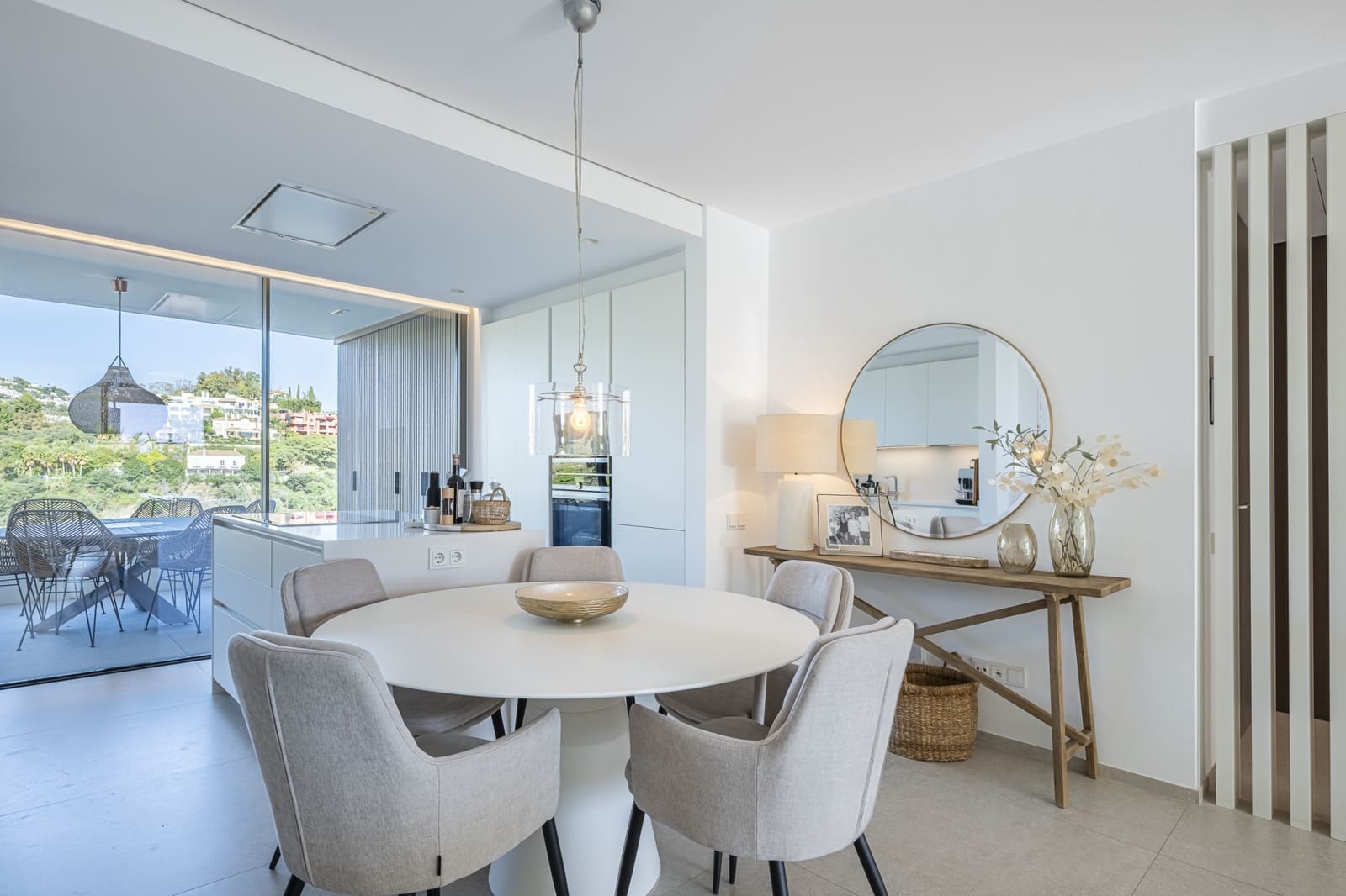 3 soverom Leilighet til salgs i Benahavis med svømmebasseng garasje - € 869 000 (Ref: 9448602)