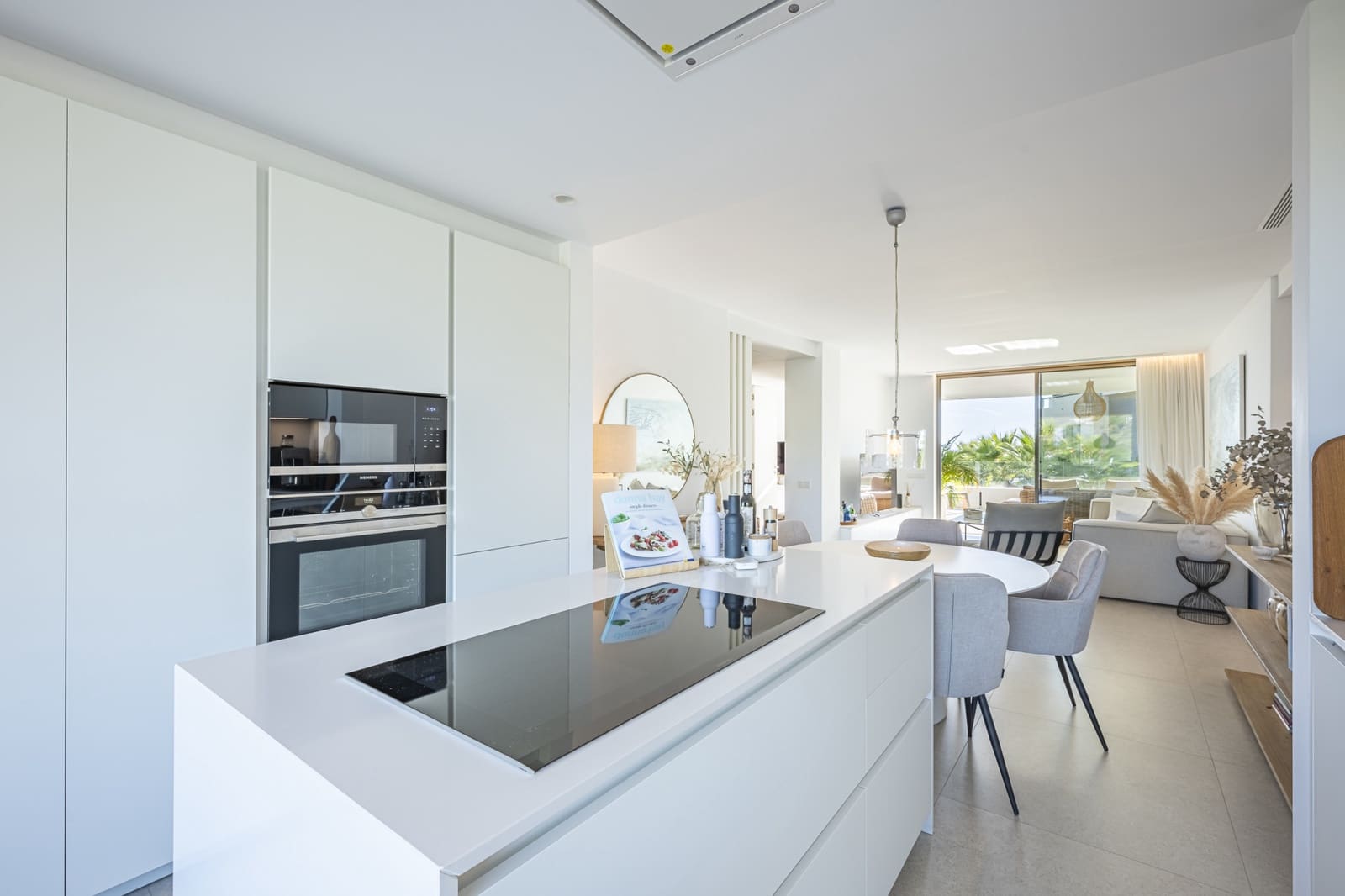 3 Zimmer Apartment zu verkaufen in Marbella mit Pool Garage - 869.000 € (Ref: 9450070)