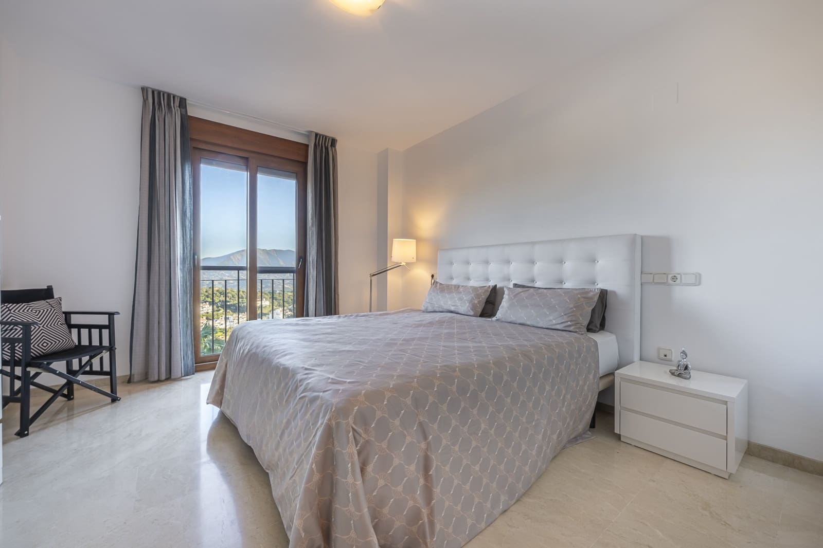 2 slaapkamer Penthouse te koop in Marbella met zwembad garage - € 355.000 (Ref: 9540584)
