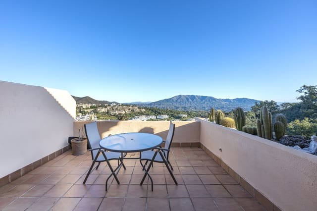 2 chambre Penthouse à vendre à Marbella avec piscine garage - 355 000 € (Ref: 9540584)