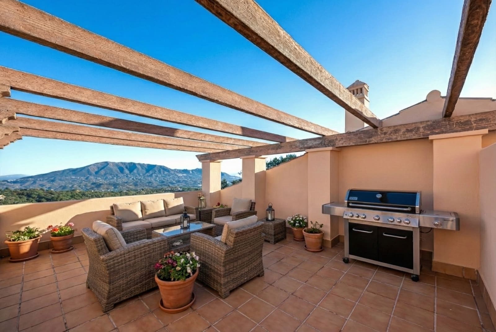 2 slaapkamer Penthouse te koop in Marbella met zwembad garage - € 355.000 (Ref: 9540584)