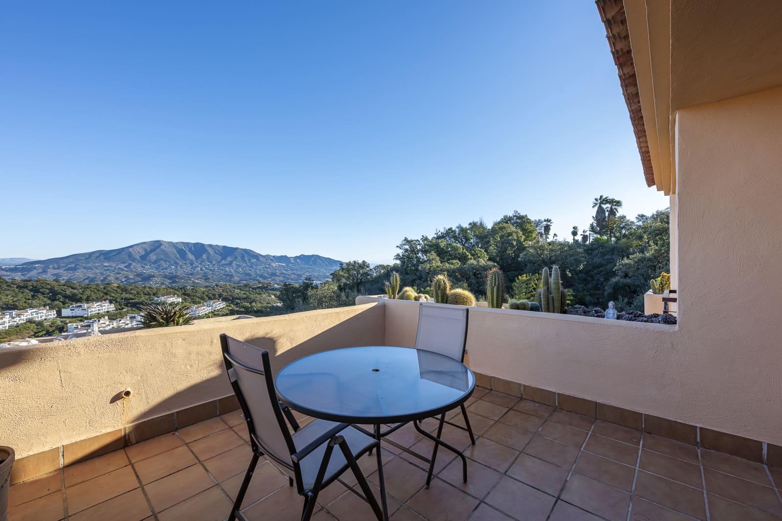 2 slaapkamer Penthouse te koop in Marbella met zwembad garage - € 355.000 (Ref: 9540584)