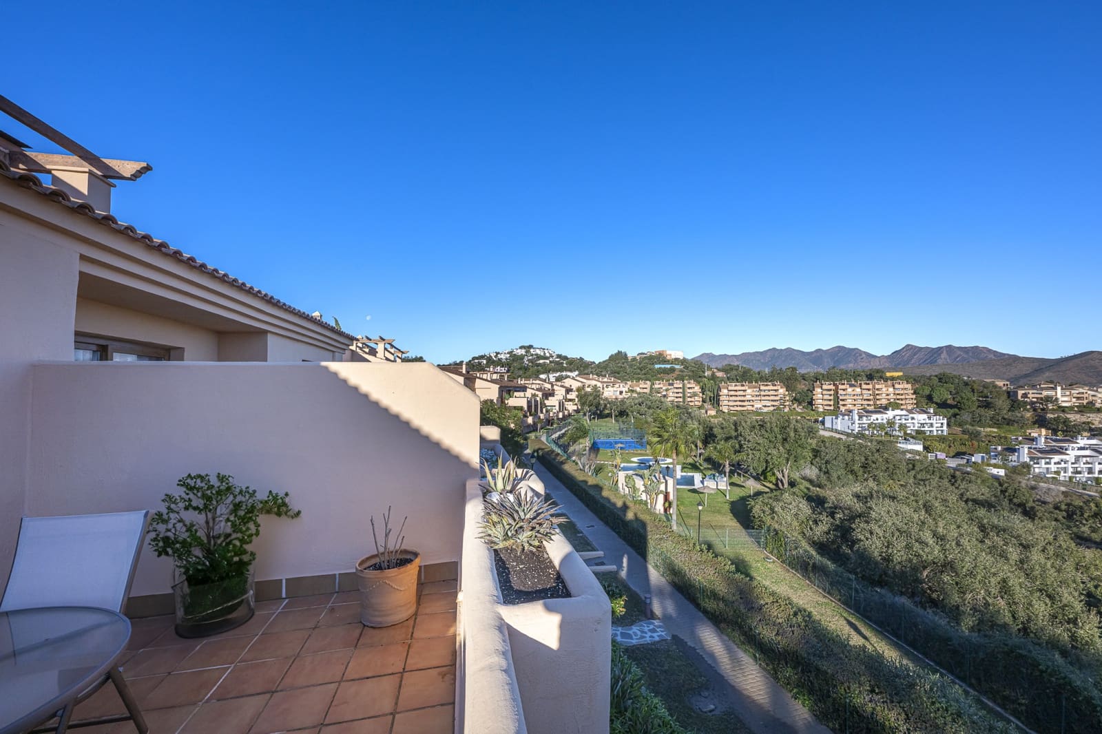 2 slaapkamer Penthouse te koop in Marbella met zwembad garage - € 355.000 (Ref: 9540584)
