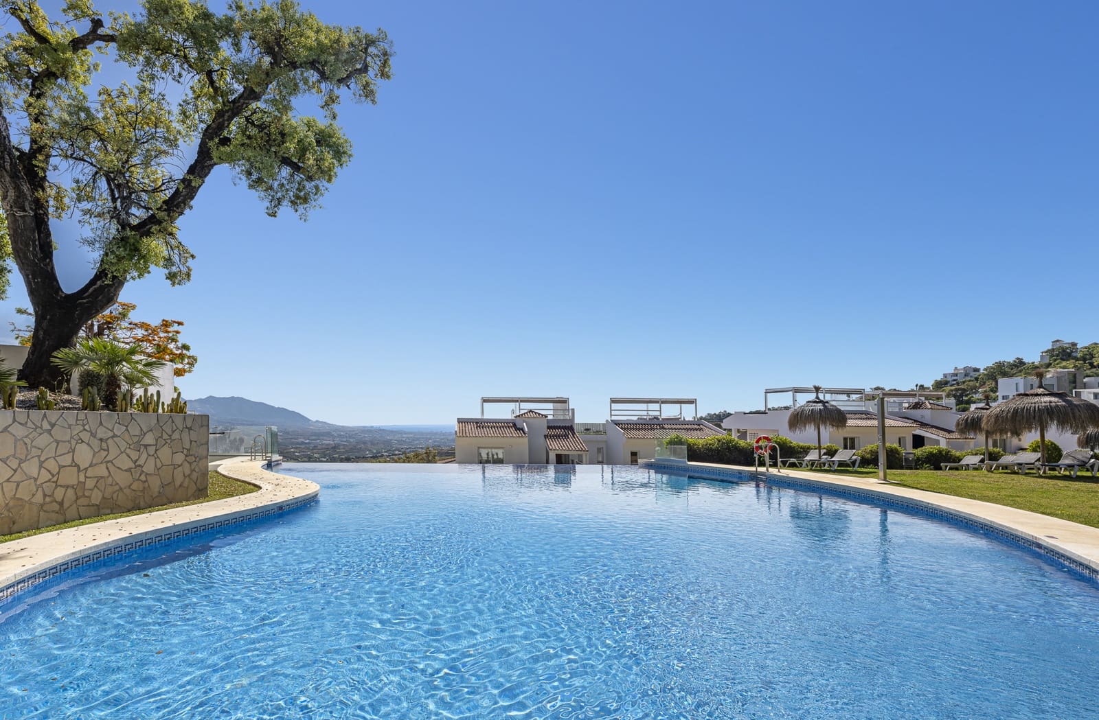 2 chambre Appartement à vendre à Marbella avec piscine garage - 500 000 € (Ref: 9578284)