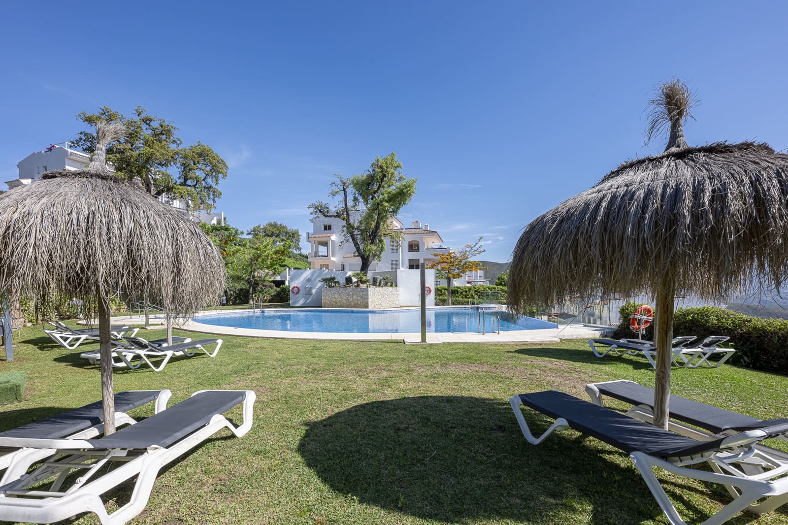 2 chambre Appartement à vendre à Marbella avec piscine garage - 500 000 € (Ref: 9578284)