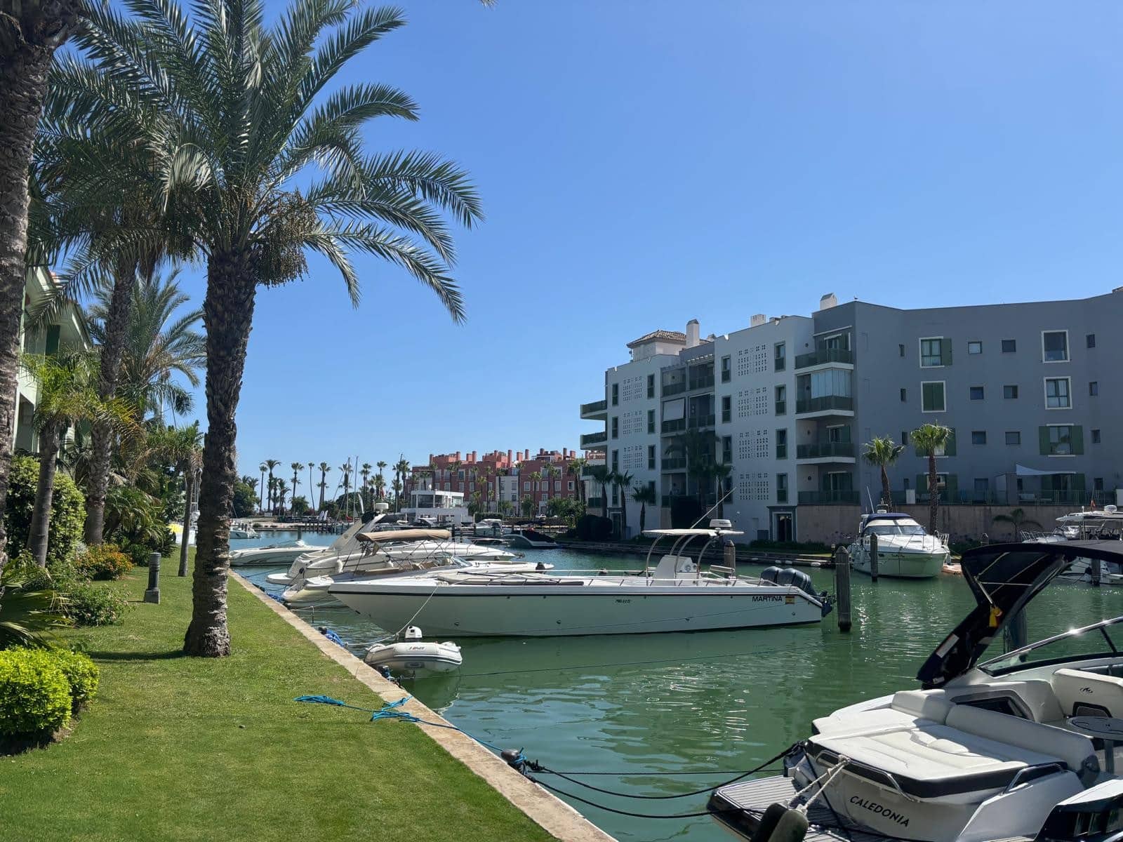 2 bedroom Apartment for sale in Sotogrande with pool garage - € 539,000 (Ref: 9581403)