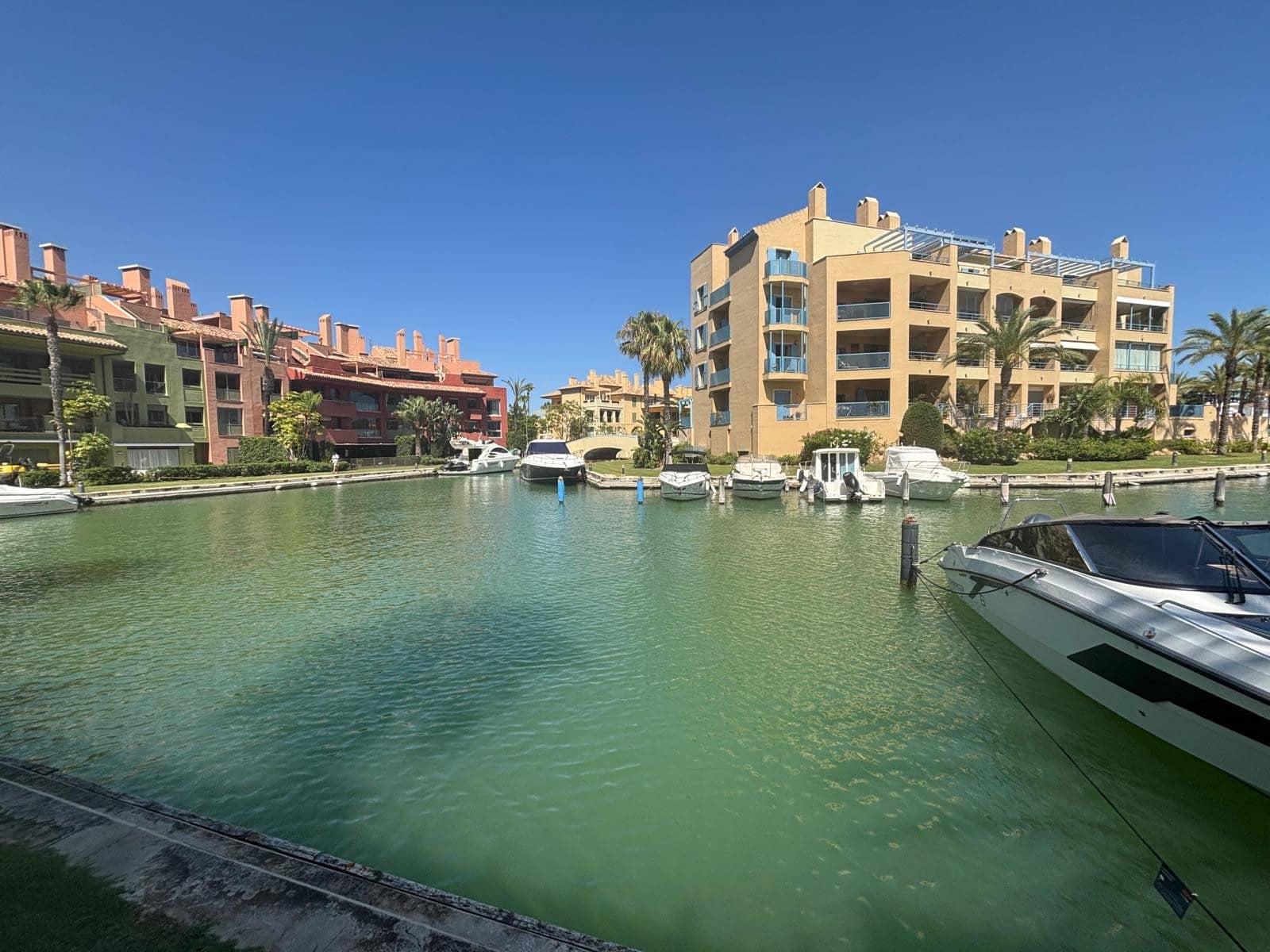 2 bedroom Apartment for sale in Sotogrande with pool garage - € 539,000 (Ref: 9581403)