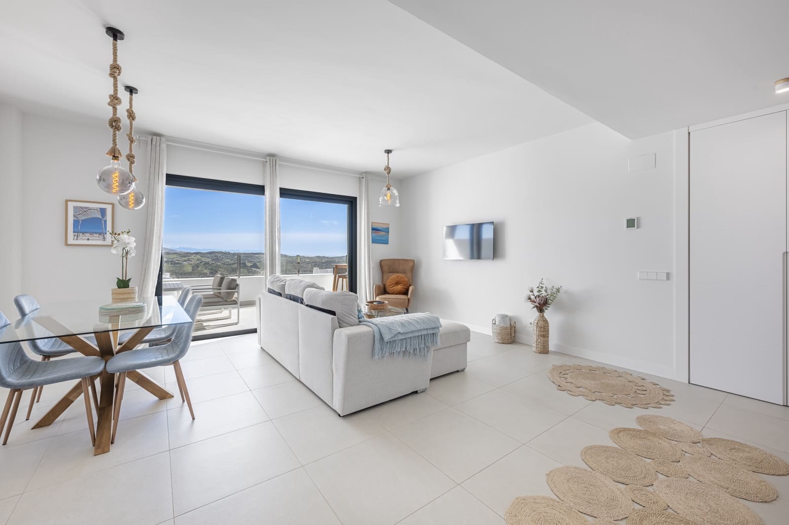 2 bedroom Apartment for sale in Mijas with pool garage - € 429,000 (Ref: 9663389)