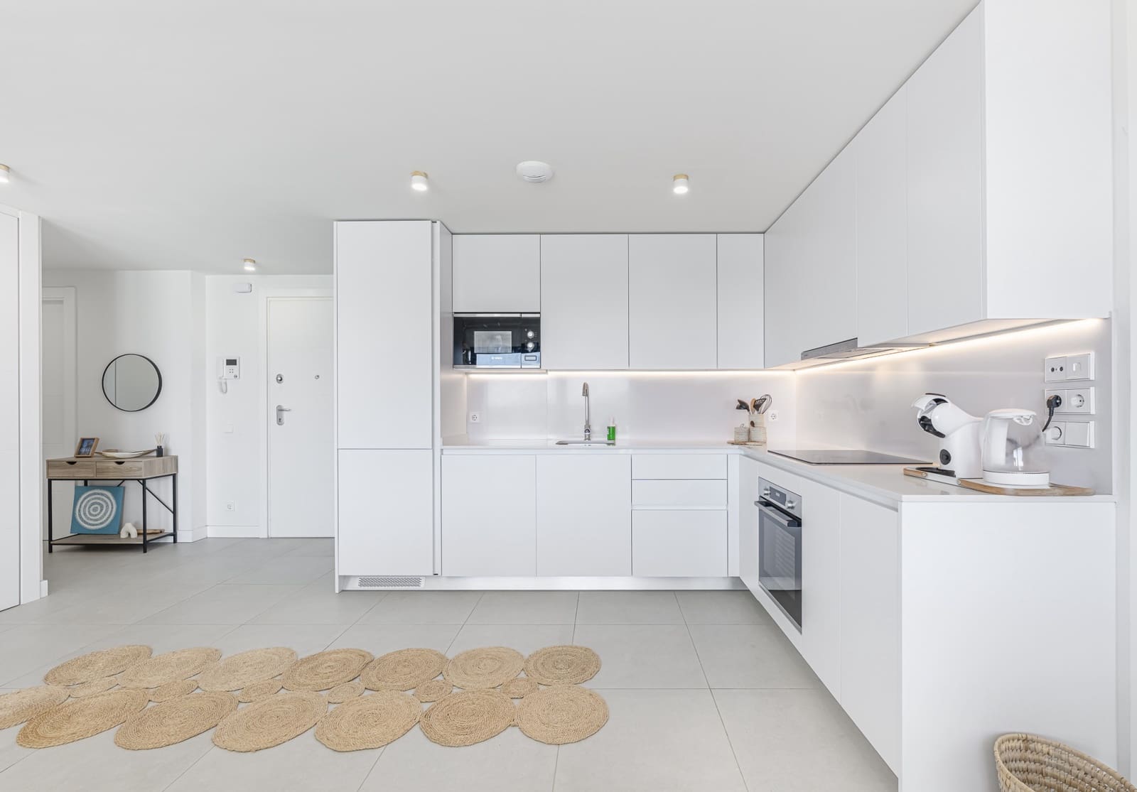 2 bedroom Apartment for sale in Mijas with pool garage - € 429,000 (Ref: 9663389)