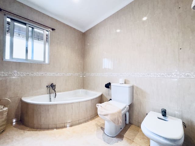 3 slaapkamer Appartement te koop in Centro, Málaga stad - € 339.000 (Ref: 9673722)