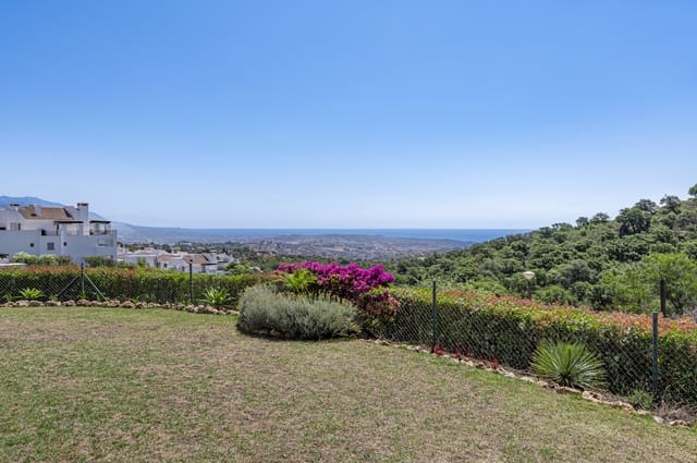 2 sypialnia Apartament na sprzedaż w Marbella z basenem garażem - 399 000 € (Ref: 9709478)