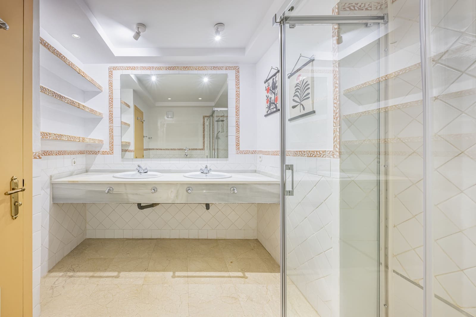 1 sovrum Lägenhet till salu i Marbella med pool garage - 439 000 € (Ref: 9790233)