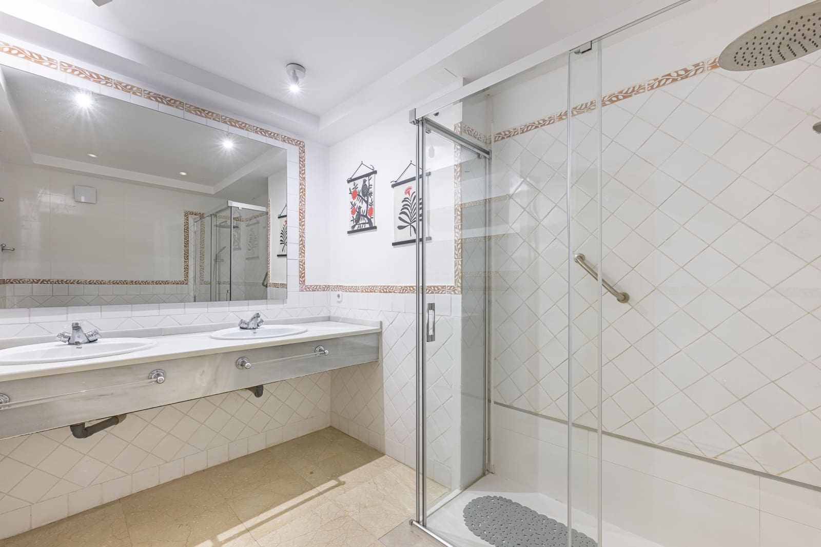 1 sovrum Lägenhet till salu i Marbella med pool garage - 439 000 € (Ref: 9790233)