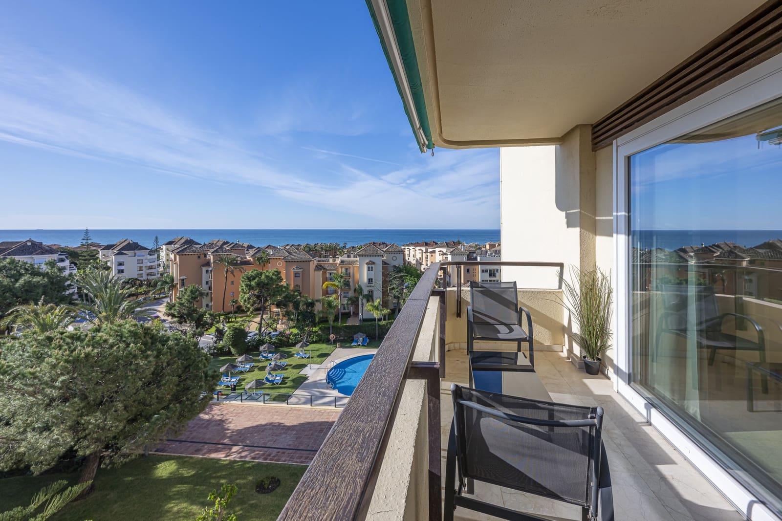 1 sovrum Lägenhet till salu i Marbella med pool garage - 439 000 € (Ref: 9790233)