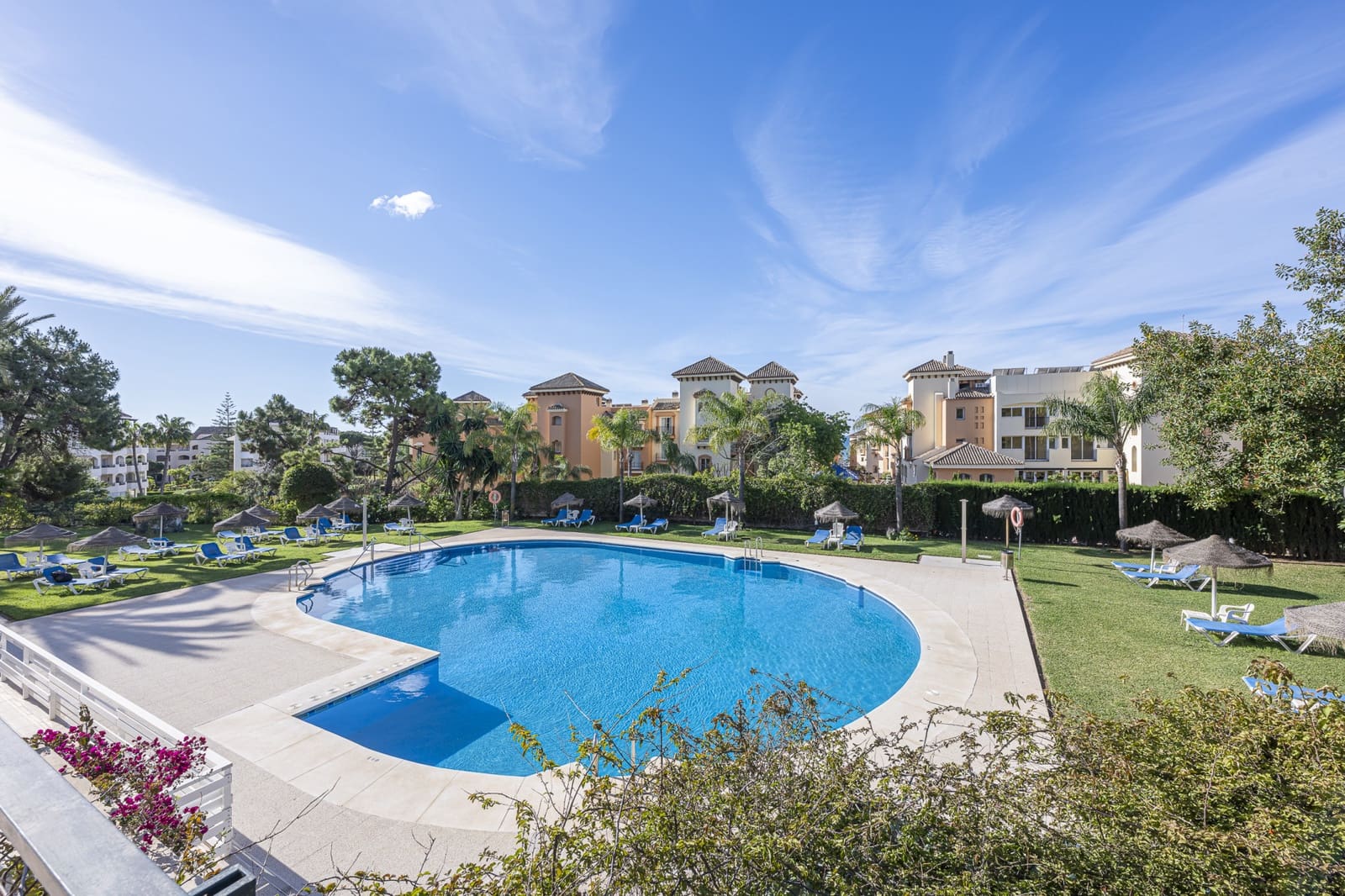 1 sovrum Lägenhet till salu i Marbella med pool garage - 439 000 € (Ref: 9790233)