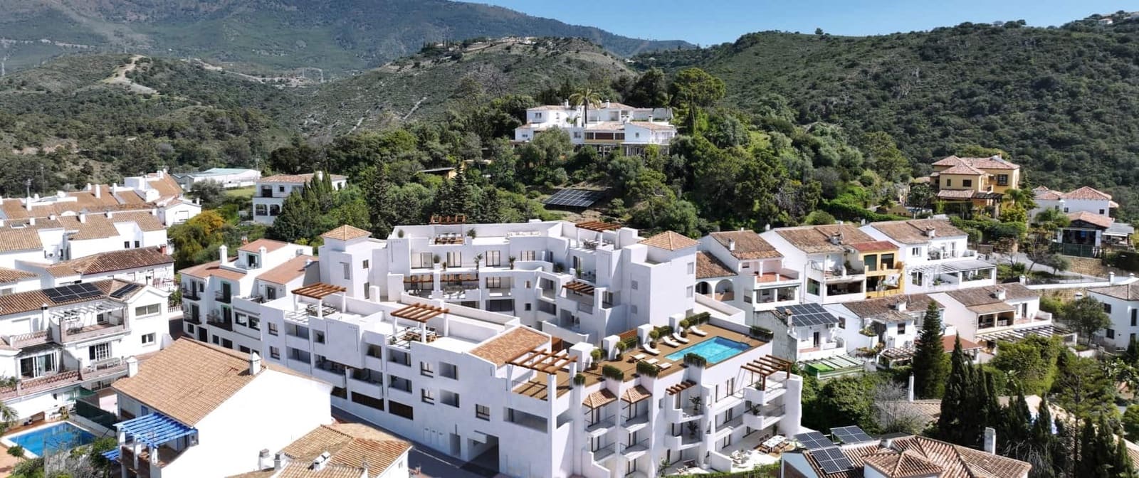 Apartamento de 3 habitaciones en Benahavís en venta con piscina garaje - 535.000 € (Ref: 9895736)