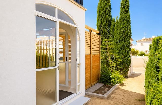 Apartamento de 2 habitaciones en Los Balcones - Los Altos, Torrevieja en venta con piscina - 199.000 € (Ref: 10060613)