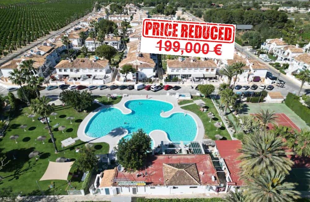 2 soverom Leilighet til salgs i Torrevieja med svømmebasseng - € 185 000 (Ref: 10060613)