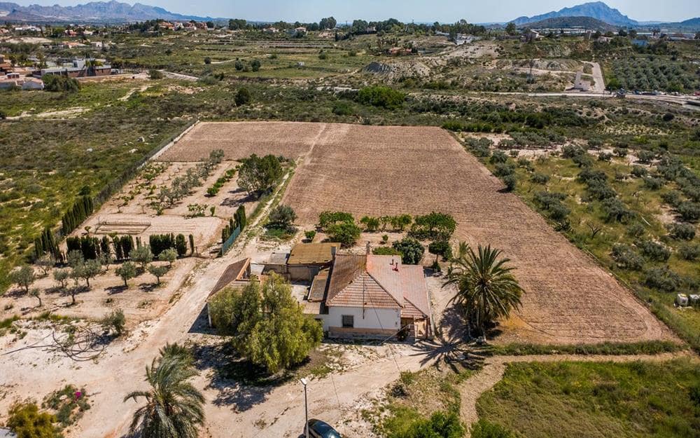 4 soveværelse Finca/Landehus til salg i La Matanza med garage - € 244.995 (Ref: 10060875)