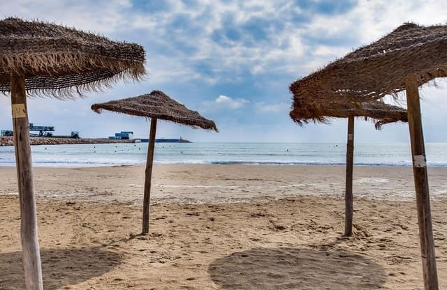 3 soveværelse Lejlighed til salg i Playa de los Náufragos, Torrevieja - € 139.500 (Ref: 10074609)
