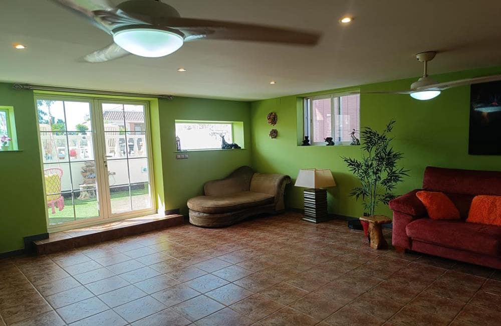 4 sypialnia Willa na sprzedaż w Fortuna z basenem garażem - 339 950 € (Ref: 10076775)