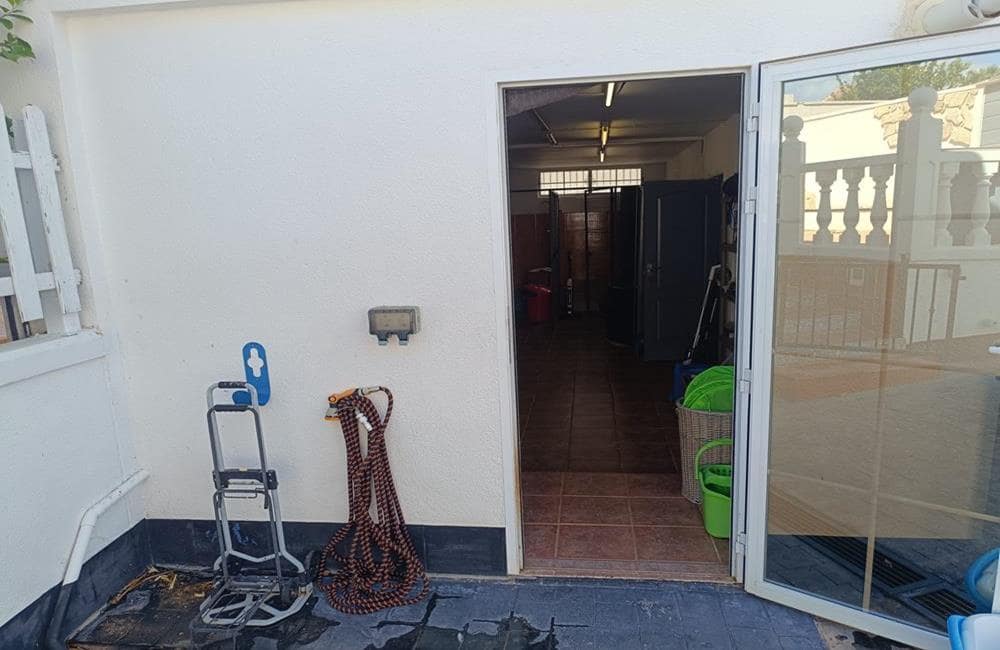 4 sypialnia Willa na sprzedaż w Fortuna z basenem garażem - 339 950 € (Ref: 10076775)