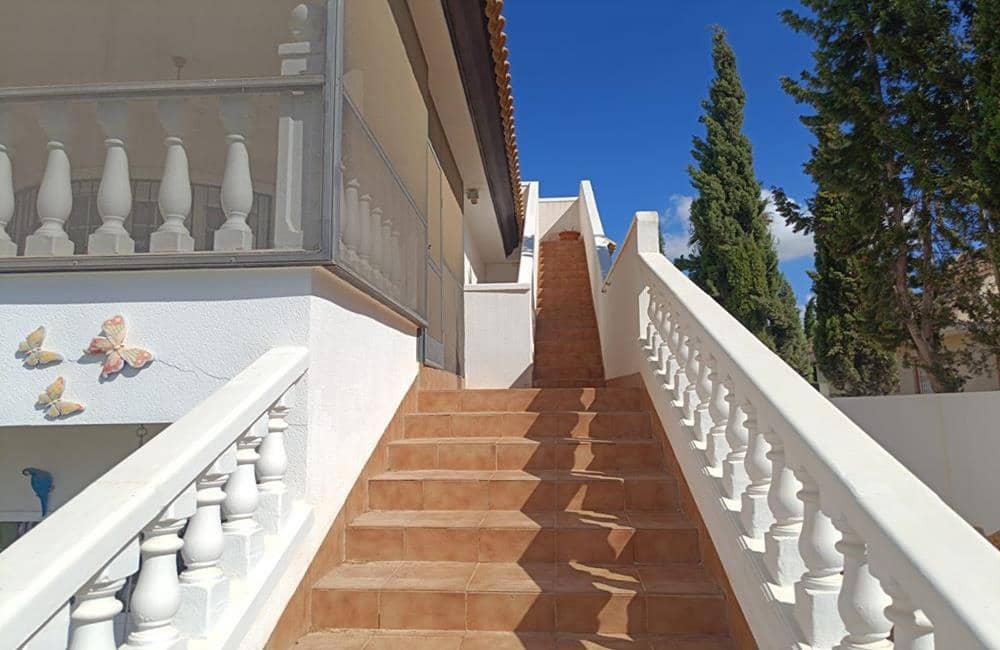 4 sypialnia Willa na sprzedaż w Fortuna z basenem garażem - 339 950 € (Ref: 10076775)