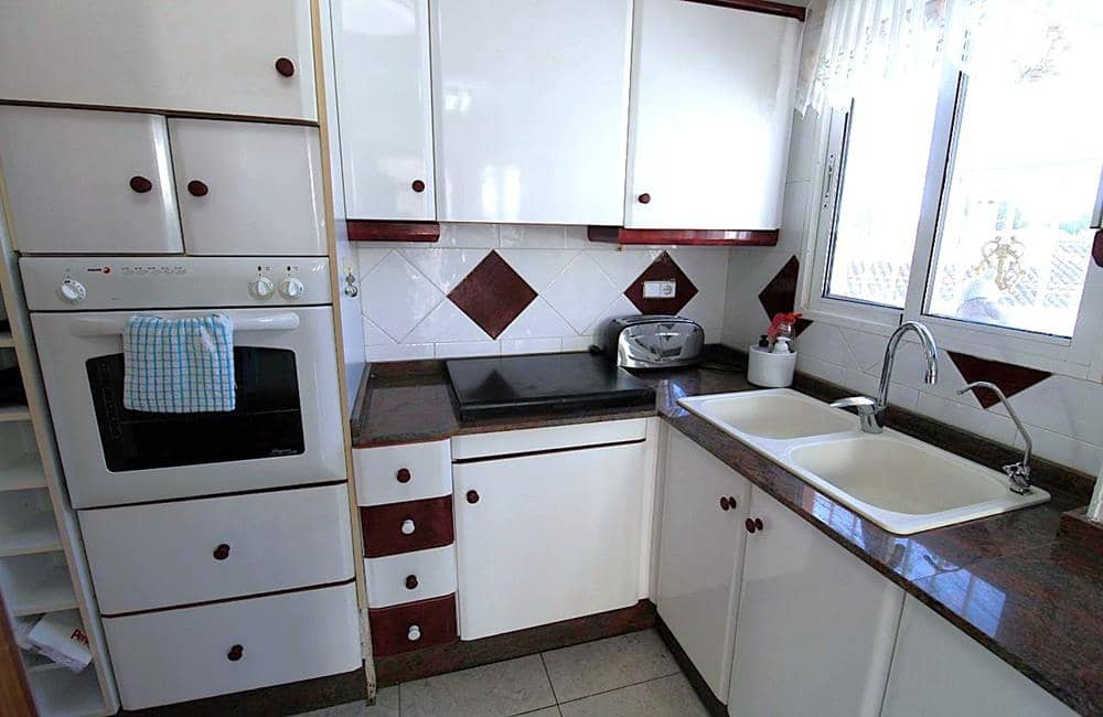 3 makuuhuone Huvila myytävänä paikassa San Miguel de Salinas mukana uima-altaan 
autotalli - 299 900 € (Ref: 10077183)