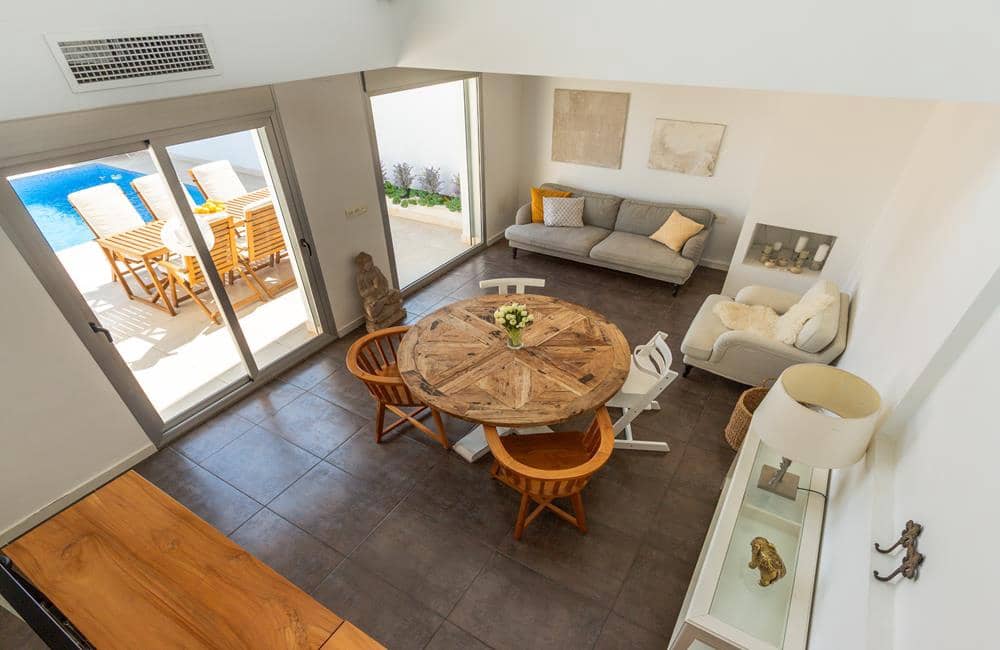 5 soveværelse Villa til salg i Torrevieja med swimmingpool garage - € 475.000 (Ref: 10080035)
